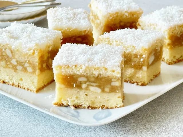 Jak zrobić szarlotkę z pianką, która zachwyci Twoich gości Jak zrobić szarlotkę z pianką, która zachwyci Twoich gości