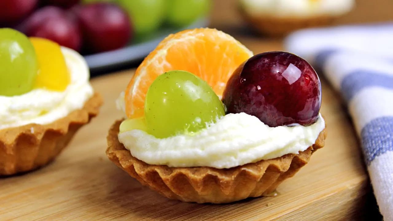 Jak udekorować babeczki owocami, aby zachwycić gości i smakować lepiej Jak udekorować babeczki owocami, aby zachwycić gości i smakować lepiej