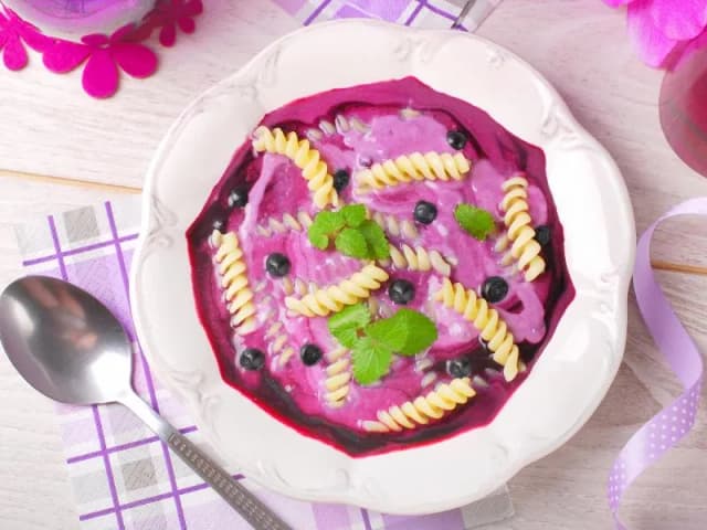 Prosty przepis na zupę owocową krok po kroku – jak uniknąć błędów i zaskoczyć smakiem Prosty przepis na zupę owocową krok po kroku – jak uniknąć błędów i zaskoczyć smakiem