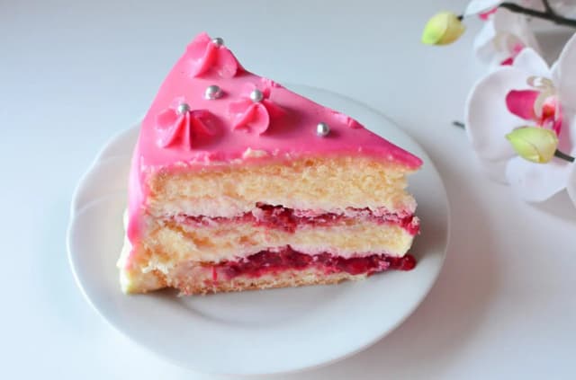 Jak zrobić frużelinę malinową do tortu - prosty przepis na sukces Jak zrobić frużelinę malinową do tortu - prosty przepis na sukces