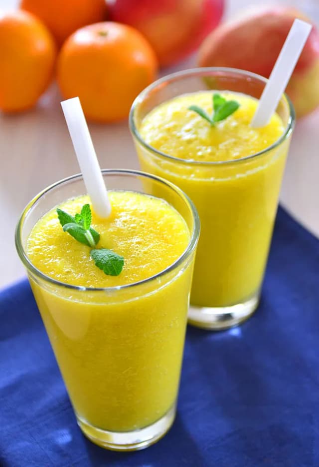 Co to jest smoothie owocowe i dlaczego warto je pić? Składniki i korzyści Co to jest smoothie owocowe i dlaczego warto je pić? Składniki i korzyści